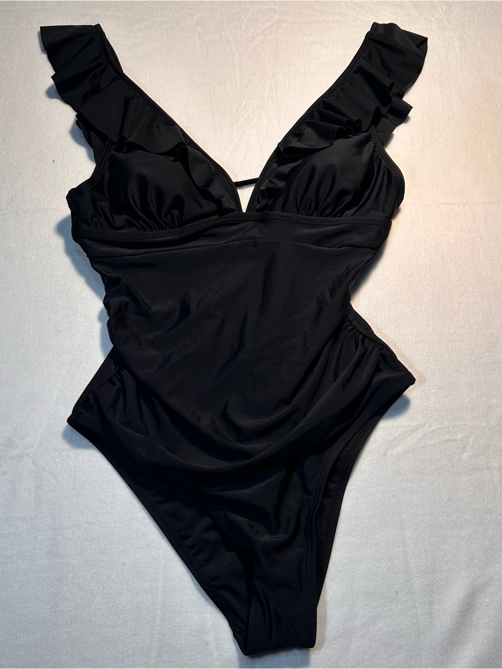 NWT Cupshe Black Ruffled Plunge One-Piece Swimsuit Medium